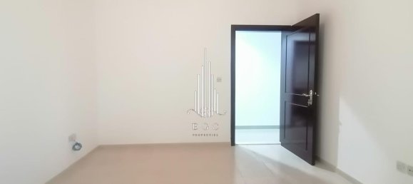 3 bedrooms Apartment in Al Khalidiya, UAE No. 56160 8