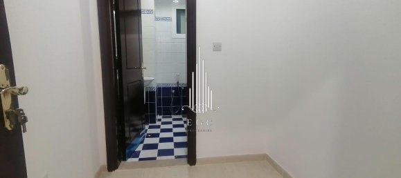 3 bedrooms Apartment in Al Khalidiya, UAE No. 56160 20
