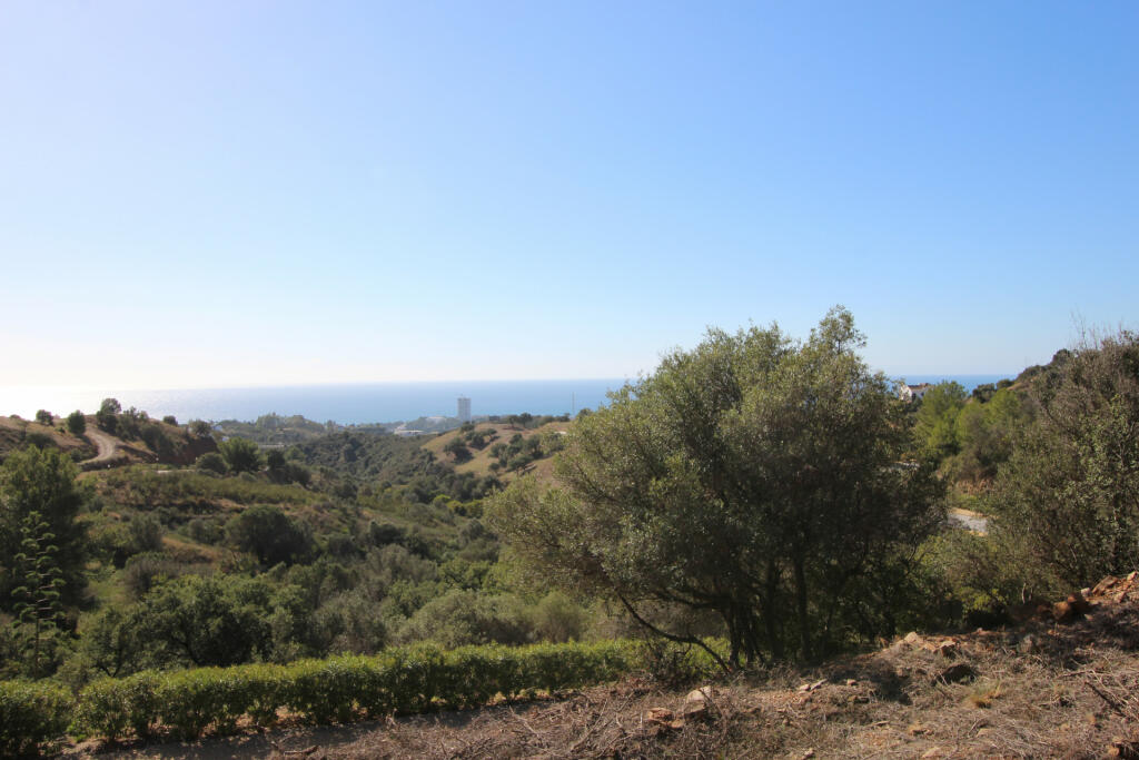  Land in Marbella, Spain No. 129764
