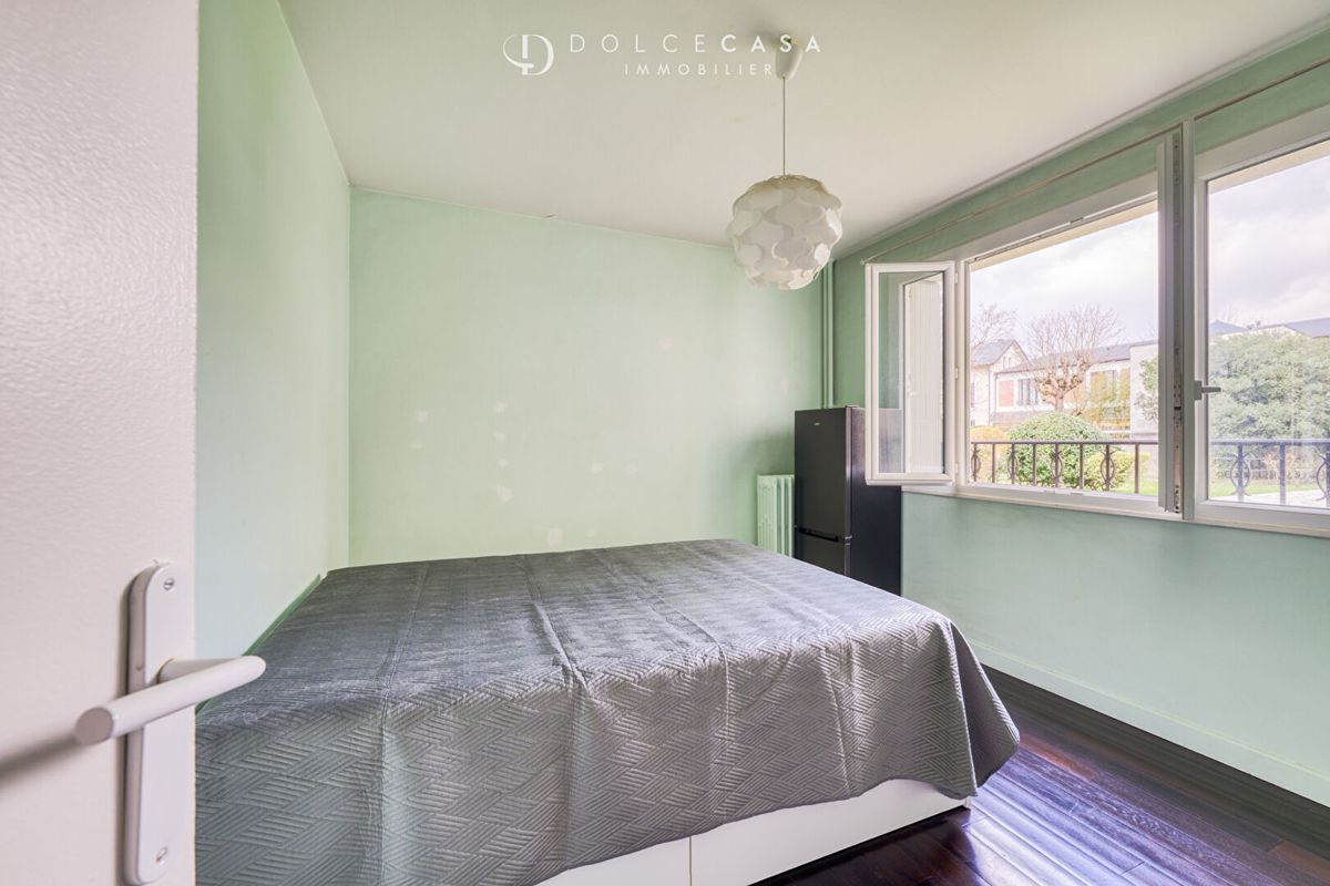 2 bedrooms Apartment in Nogent-sur-Marne, France No. 114837