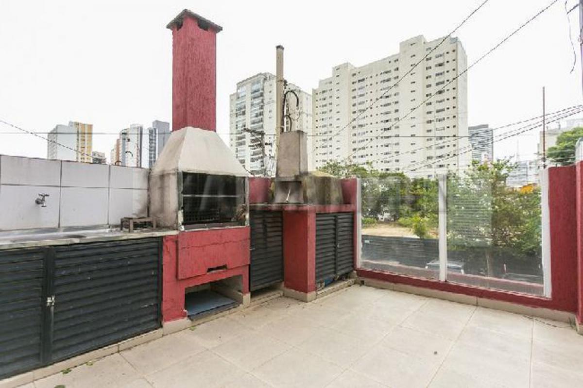 Casa de 3 dormitorios en Sao Paulo, Brazil No. 586249