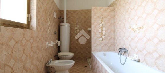 5 bedrooms House in Udine, Italy No. 74079 27