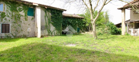 5 bedrooms House in Udine, Italy No. 74079 5