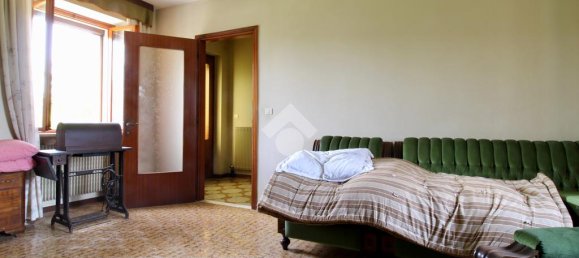 5 bedrooms House in Udine, Italy No. 74079 14