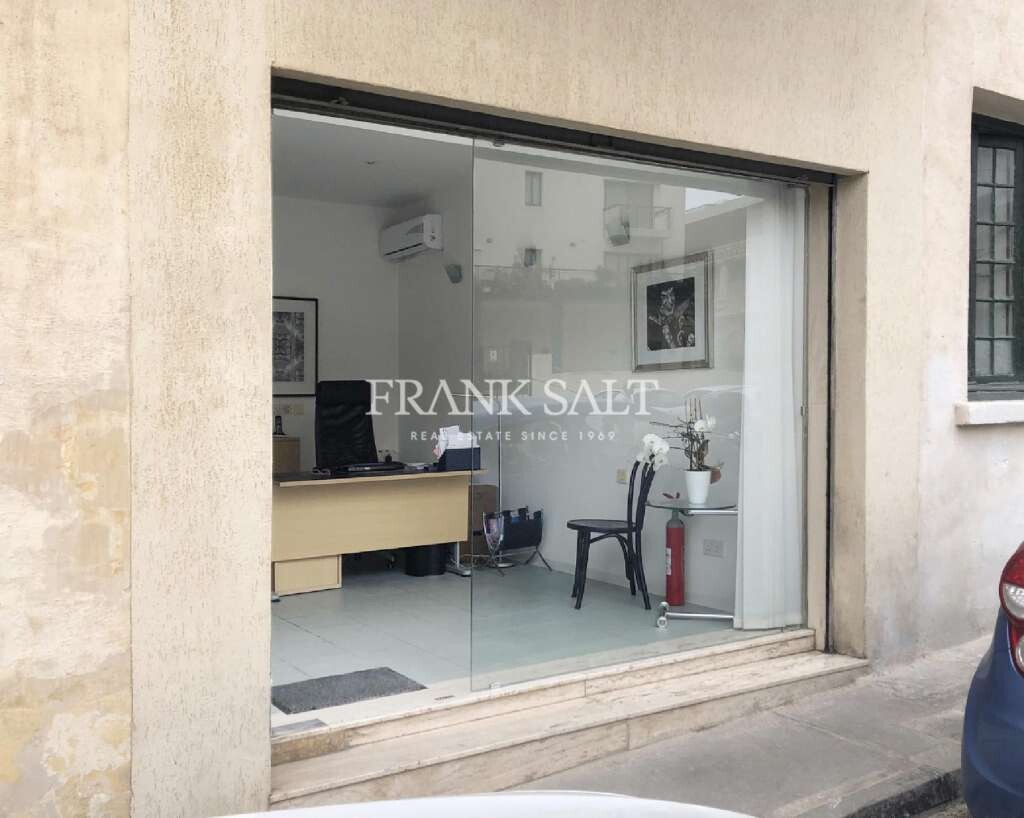 16m² Shop in Sliema, Malta No. 12135