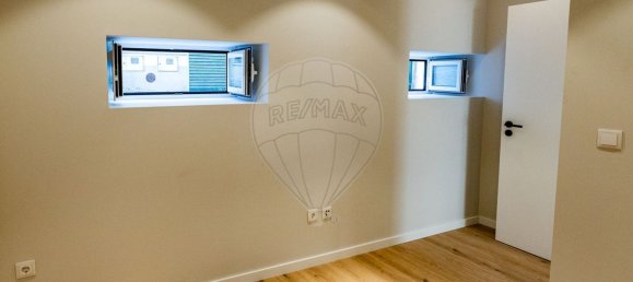 3 bedrooms House in Palmela, Portugal No. 19892 34