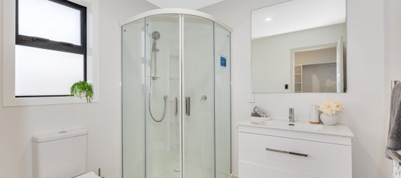 3 bedrooms House in Maungaraki, New Zealand No. 19 11