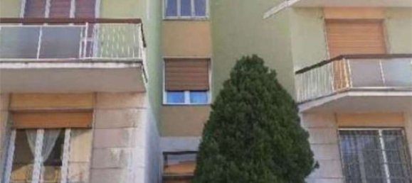 4 rooms Apartment in Piacenza, Italy No. 295675 3