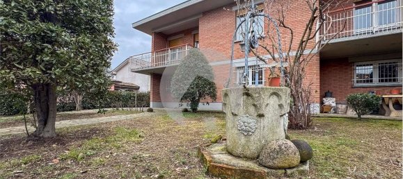 3 bedrooms Villa in Reggio Emilia, Italy No. 13948 5