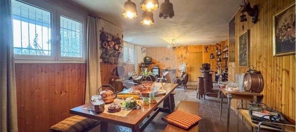 3 bedrooms Villa in Reggio Emilia, Italy No. 13948 10