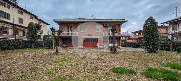3 bedrooms Villa in Reggio Emilia, Italy No. 13948 26