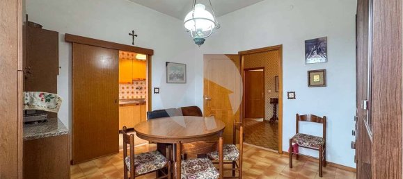 3 bedrooms Villa in Reggio Emilia, Italy No. 13948 17