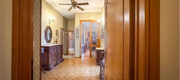 3 bedrooms Villa in Reggio Emilia, Italy No. 13948 12