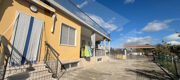 5-salle Villa à Foggia, Italy No. 21287 6