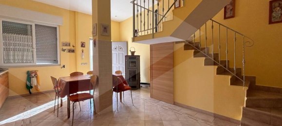 5-salle Villa à Foggia, Italy No. 21287 8