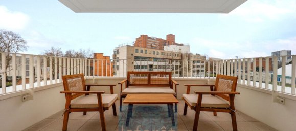 1 bedroom Apartment in Clichy, France No. 146519 4