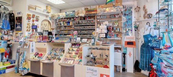 43m² Commercial property in Leucate, France No. 312843 3