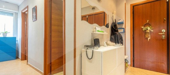 Квартира с 3 комнатами в Рим, Италия № 24586 5