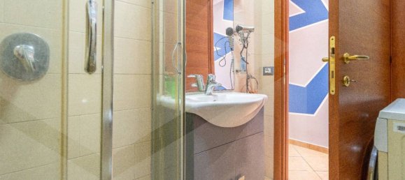 Квартира с 3 комнатами в Рим, Италия № 24586 23