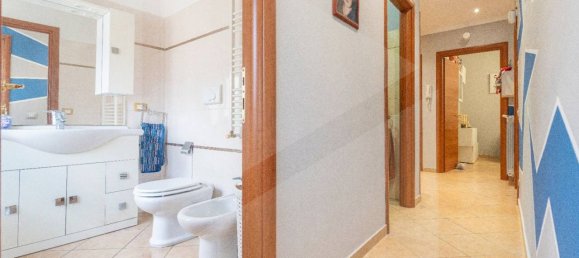 Квартира с 3 комнатами в Рим, Италия № 24586 34