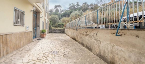 Квартира с 3 комнатами в Рим, Италия № 24586 44