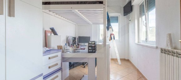 Квартира с 3 комнатами в Рим, Италия № 24586 18