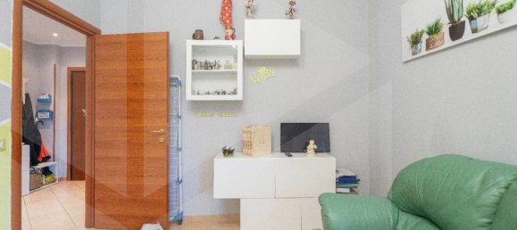 Квартира с 3 комнатами в Рим, Италия № 24586 13