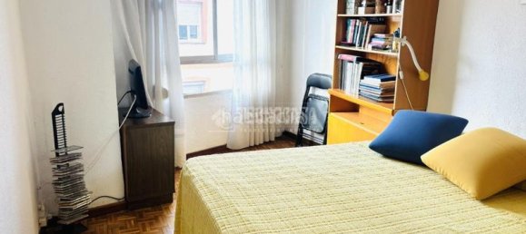 4 bedrooms Apartment in Zaragoza, Spain No. 169661 11