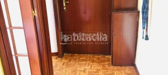 4 bedrooms Apartment in Zaragoza, Spain No. 169661 18