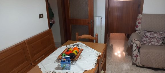 8 rooms House in Tollo, Italy No. 197524 7