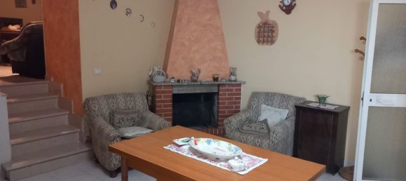 8 rooms House in Tollo, Italy No. 197524 5