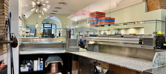 5 rooms Commercial property in Pistoia, Italy No. 266463 23