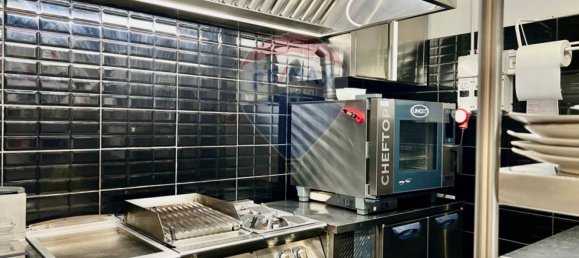 5 rooms Commercial property in Pistoia, Italy No. 266463 46