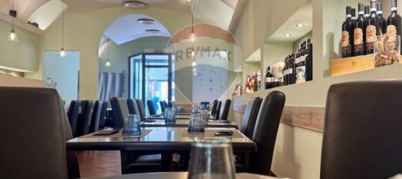 5 rooms Commercial property in Pistoia, Italy No. 266463 35