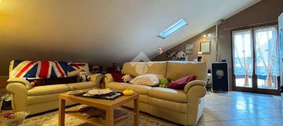 2 bedrooms Apartment in Cameri, Italy No. 87356 5