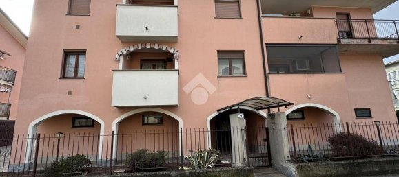 2 Schlafzimmer Wohnung in Cameri, Italy, Nr. 87356 30