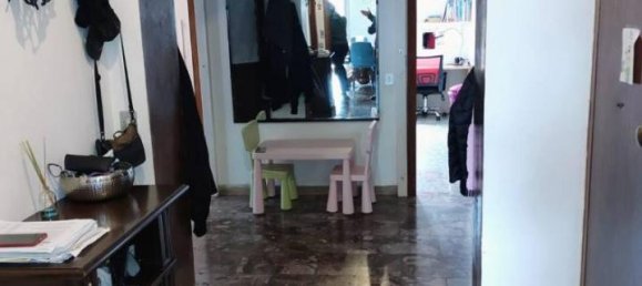 4 rooms Apartment in Rome, Italy No. 40495 12