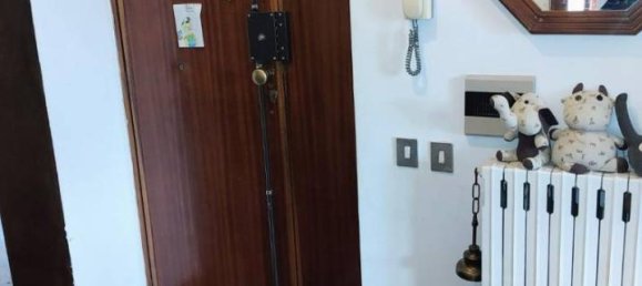 4 rooms Apartment in Rome, Italy No. 40495 13