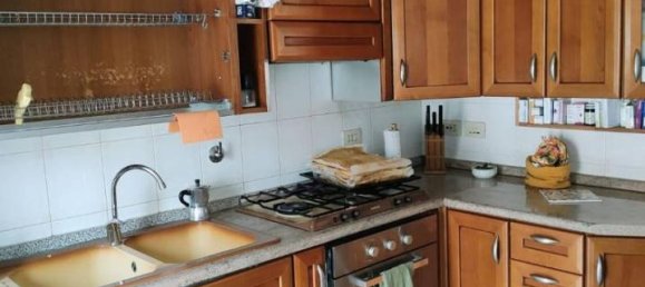 4 rooms Apartment in Rome, Italy No. 40495 7