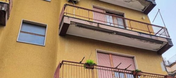 4 rooms Apartment in Rome, Italy No. 40495 2