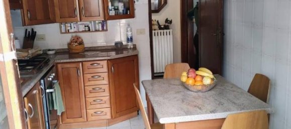4 rooms Apartment in Rome, Italy No. 40495 8