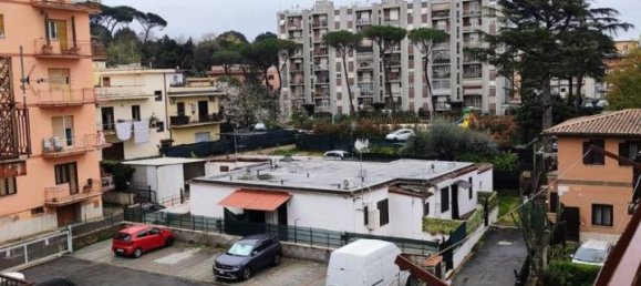 4 rooms Apartment in Rome, Italy No. 40495 11