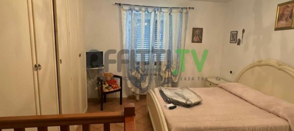 Casa de 3 habitaciónes en Massa, Italy No. 48912 7