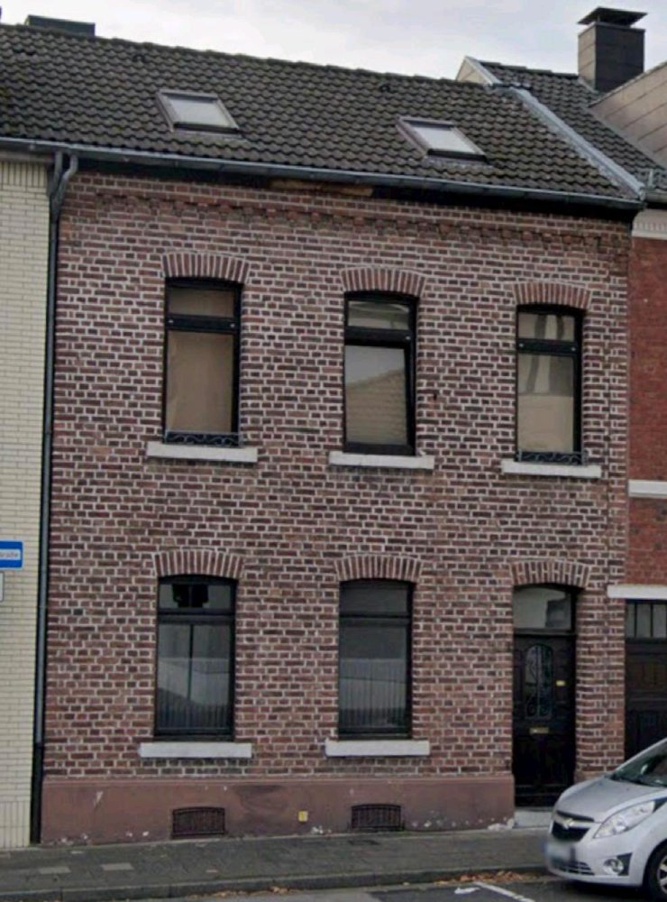 5 bedrooms Townhouse in Aachen, Germany No. 364204