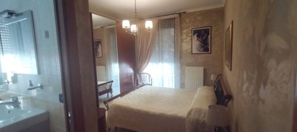 2 bedrooms Apartment in Foggia, Italy No. 254822 4