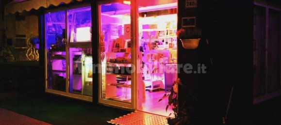 1-Zimmer Gewerbliche Immobilie in Bologna, Italy, Nr. 33343 5