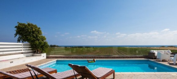 Villa de 4 dormitorios en Mandria, Cyprus No. 12213 12