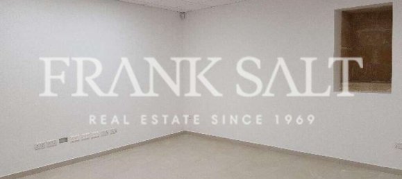 Bureau à Valletta, Malta No. 11945 3