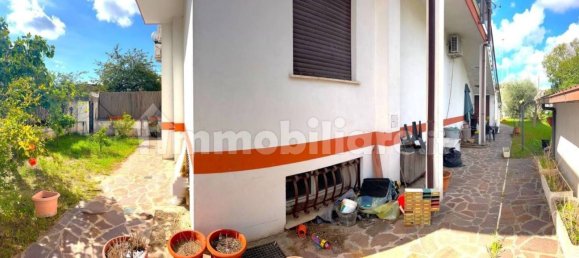 5 bedrooms Villa in Rome, Italy No. 283000 6