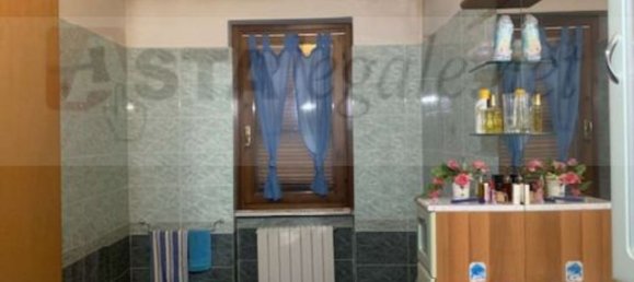5 rooms House in Roncaro, Italy No. 7639 15